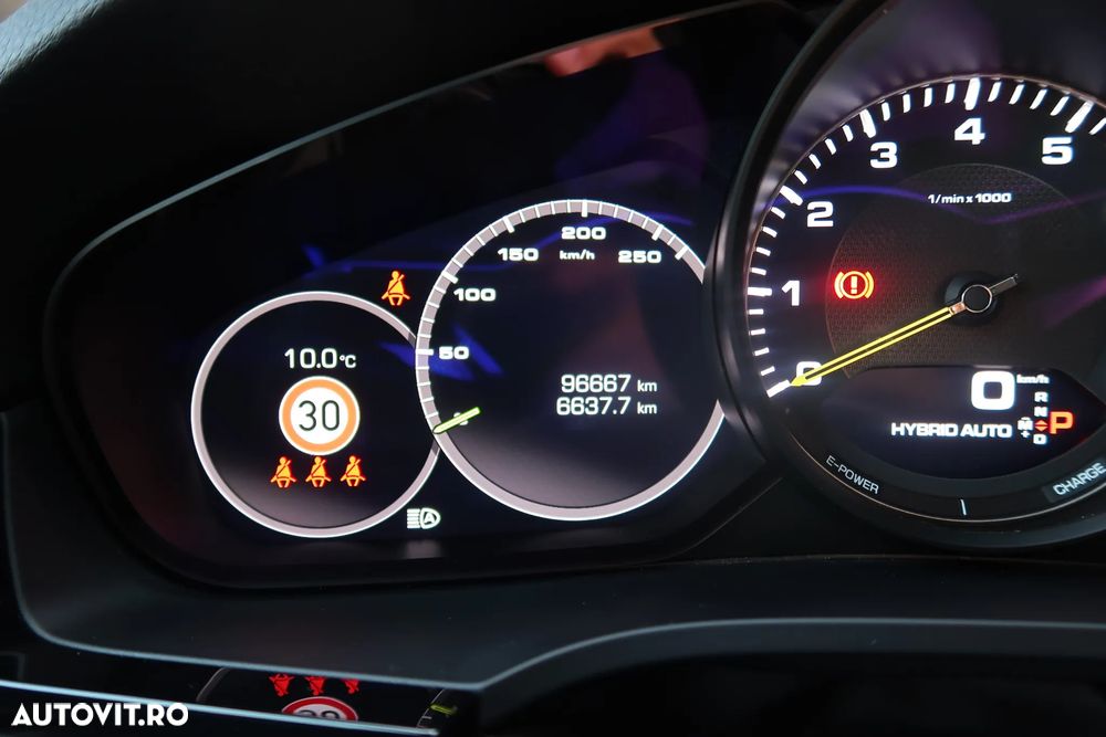 Porsche Cayenne E-Hybrid Tiptronic S - 20