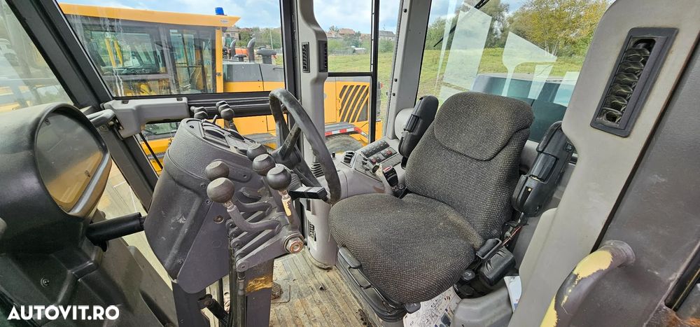 Volvo G 970  Greder 6X4 - 4