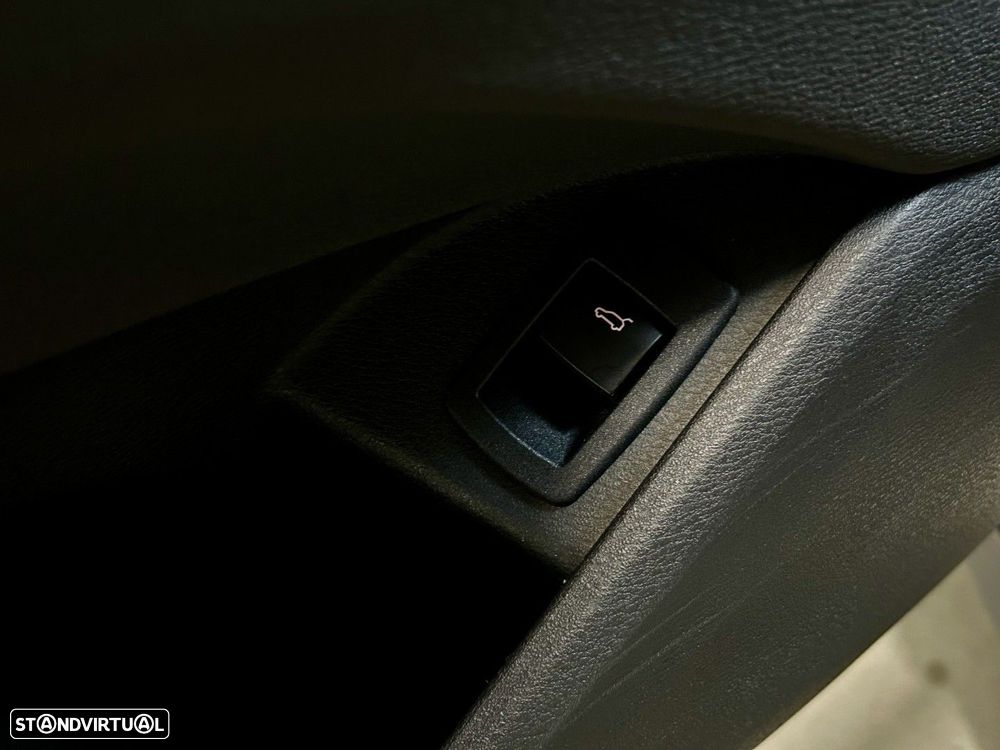 BMW X1 18 i sDrive xLine Auto - 51