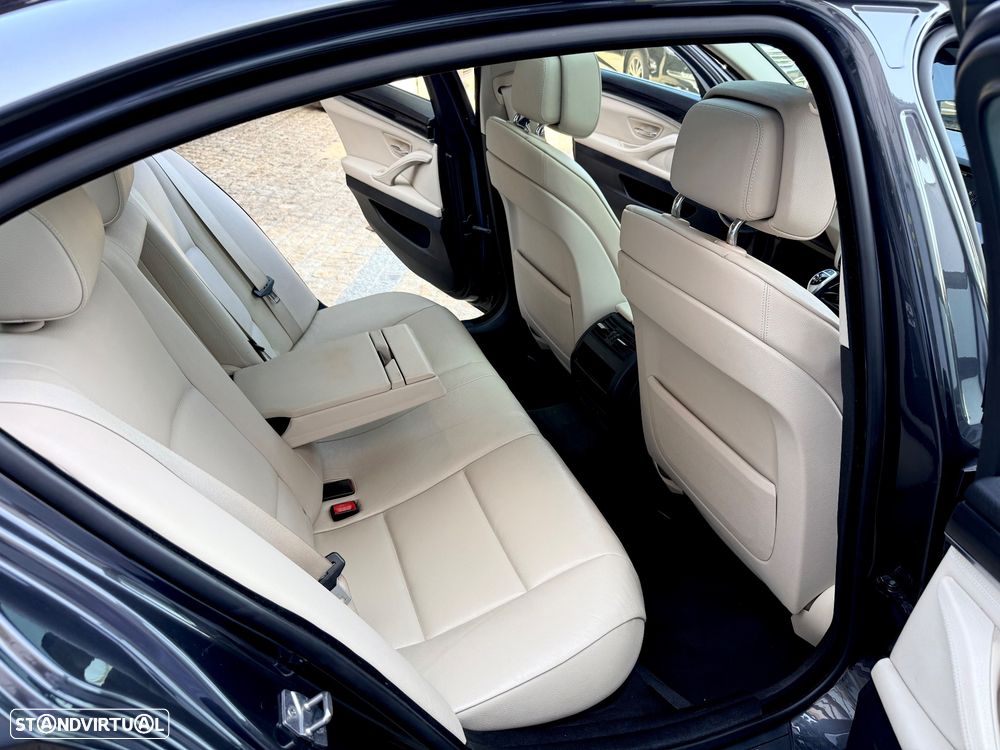 BMW 520 d Exclusive Auto 123g - 47