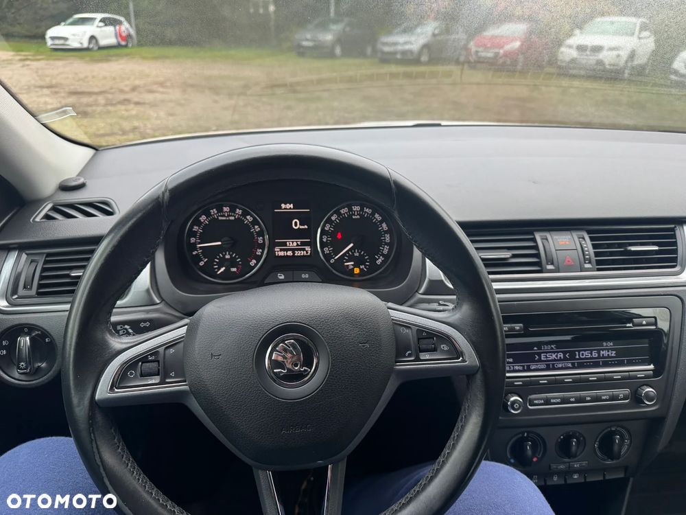 Skoda Rapid 2015 photo 2