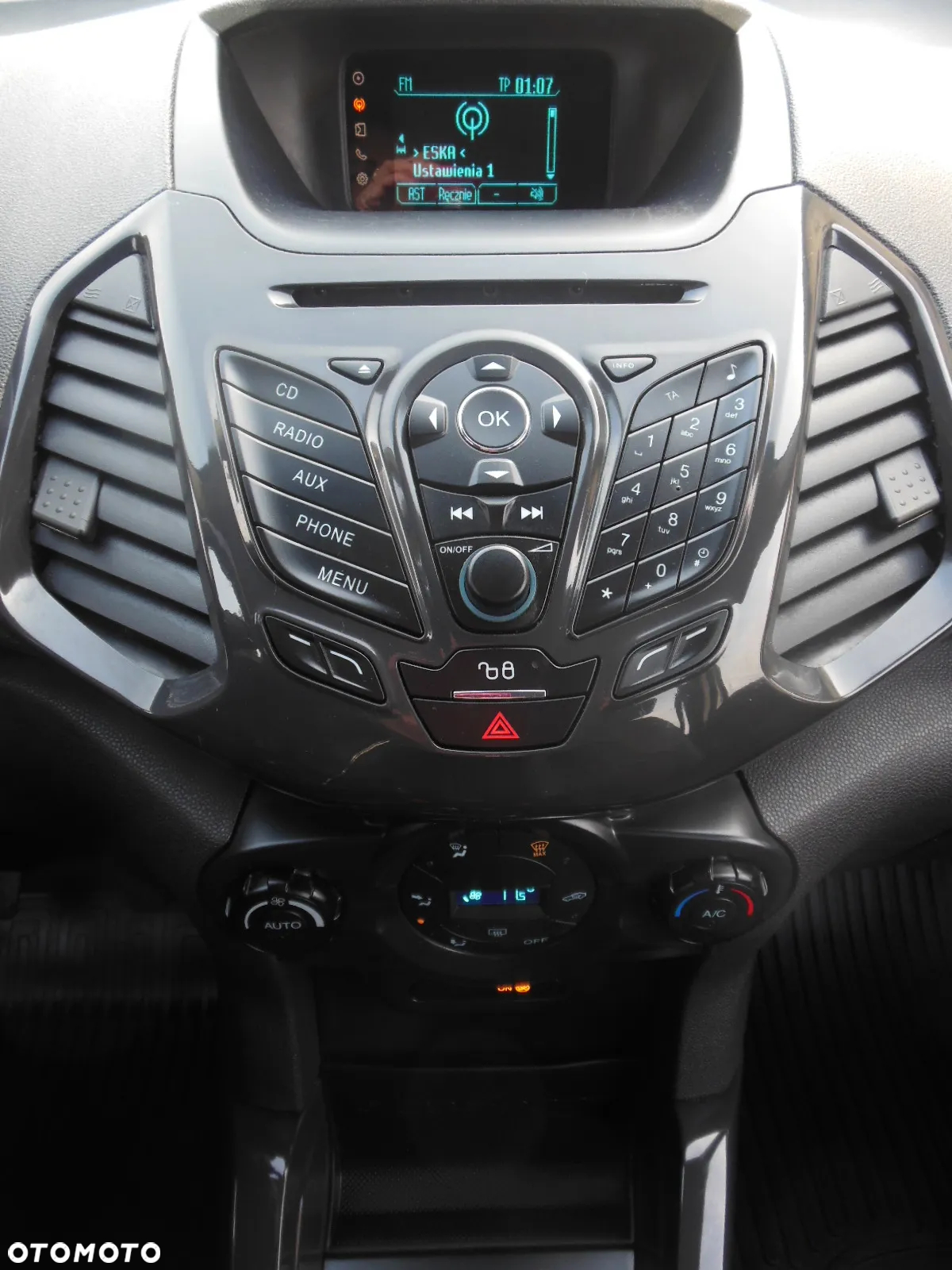 Ford EcoSport 1.0 EcoBoost TITANIUM - 10
