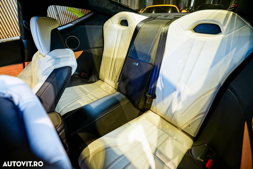 Lexus LC 500h - 29