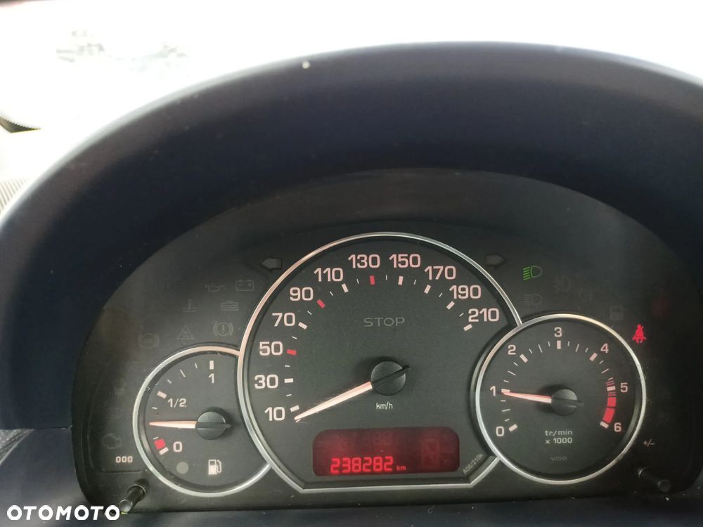 Peugeot 1007 - 14