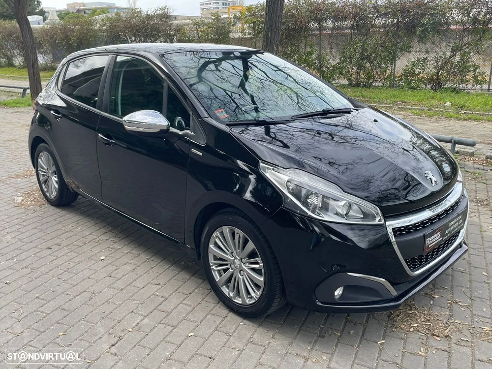 Peugeot 208 1.2 PureTech Style - 6