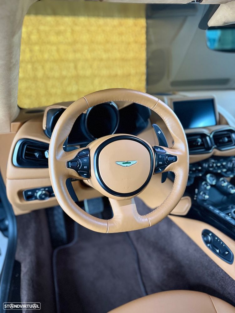 Aston Martin Vantage Roadster V8 - 26