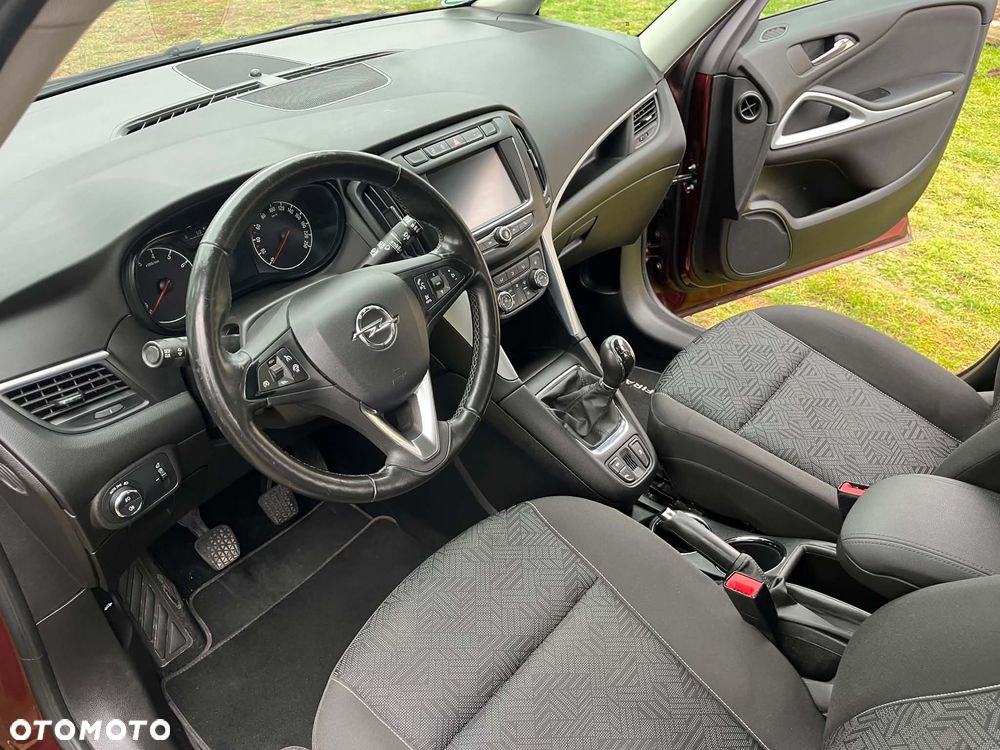Opel Zafira Tourer 1.4 Turbo Innovation - 31