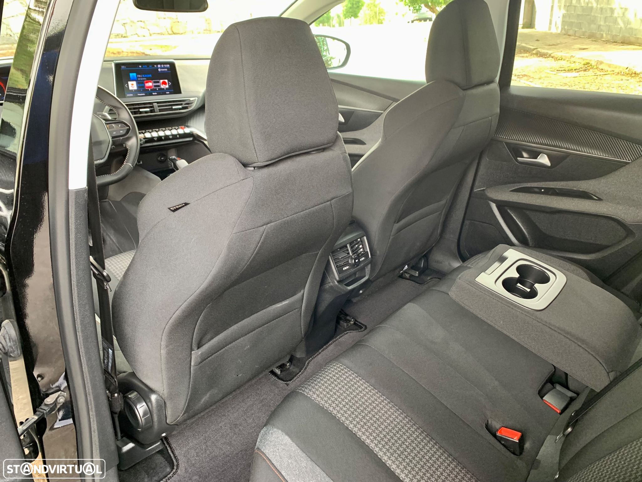 Peugeot 3008 BlueHDi 130 Stop & Start EAT8 Allure - 11
