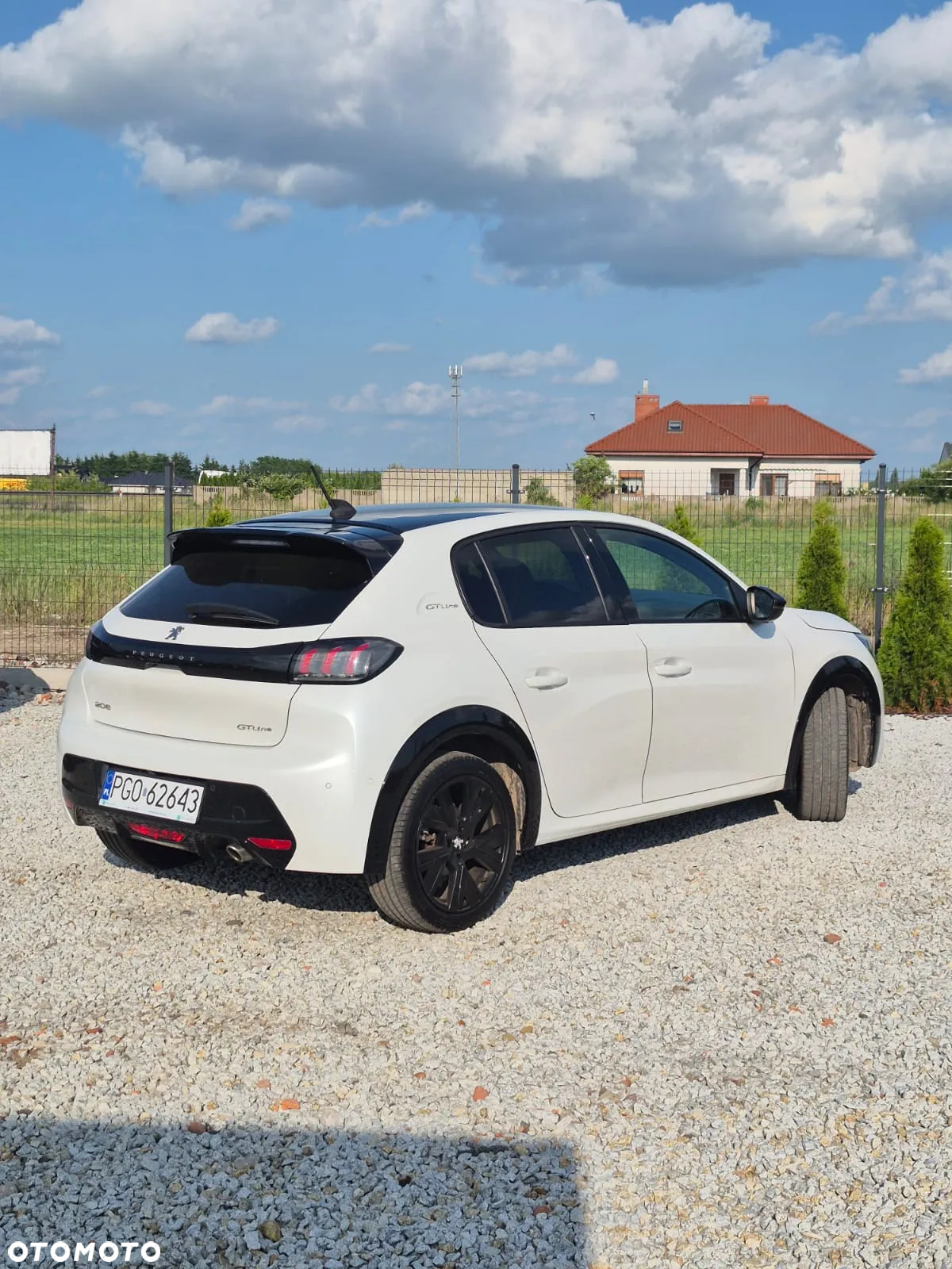 Peugeot 208 PureTech 100 EAT8 GT Pack - 10