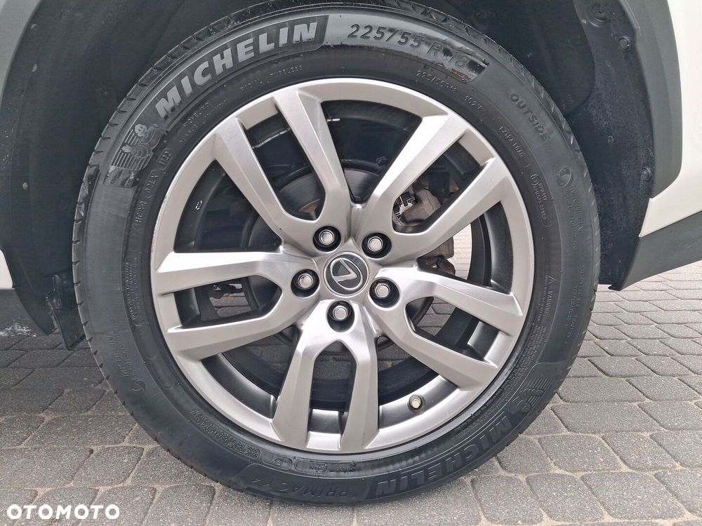 Lexus NX 300h Business Edition AWD - 30