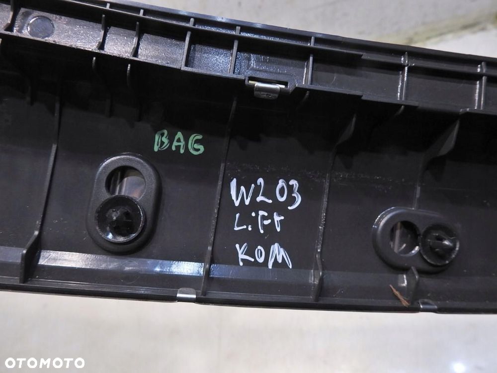 OSŁONA PASA TYLNEGO TYŁ MERCEDES W203 KOMBI LIFT A2036901887 - 2