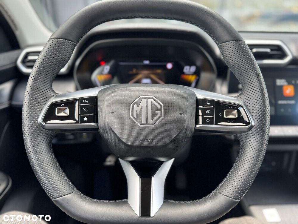 MG ZS - 26