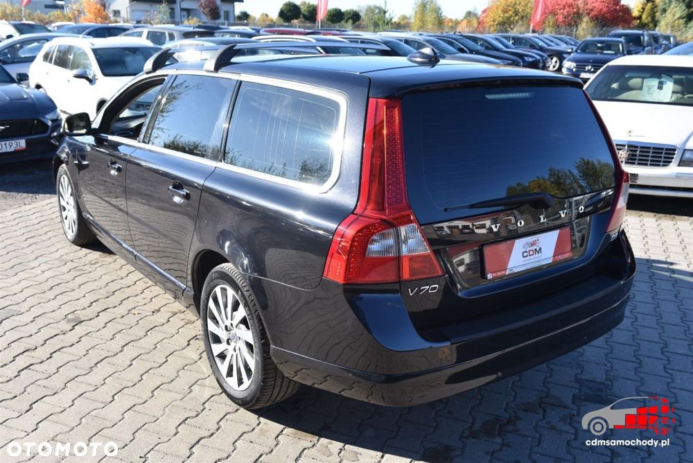 Volvo V70 D3 Momentum - 8