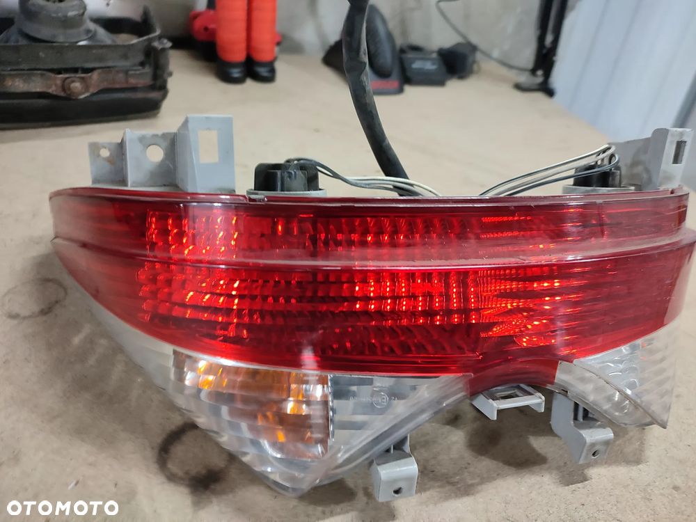 Lampa tył, tylna Suzuki Burgman 125 - 4