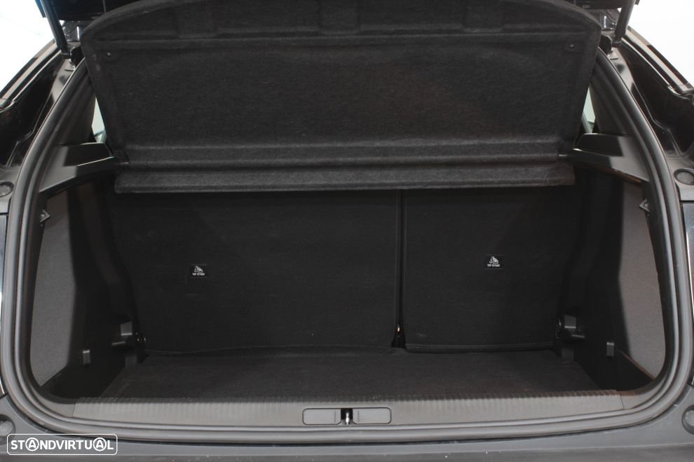 Peugeot 2008 1.2 PureTech Active Pack - 24