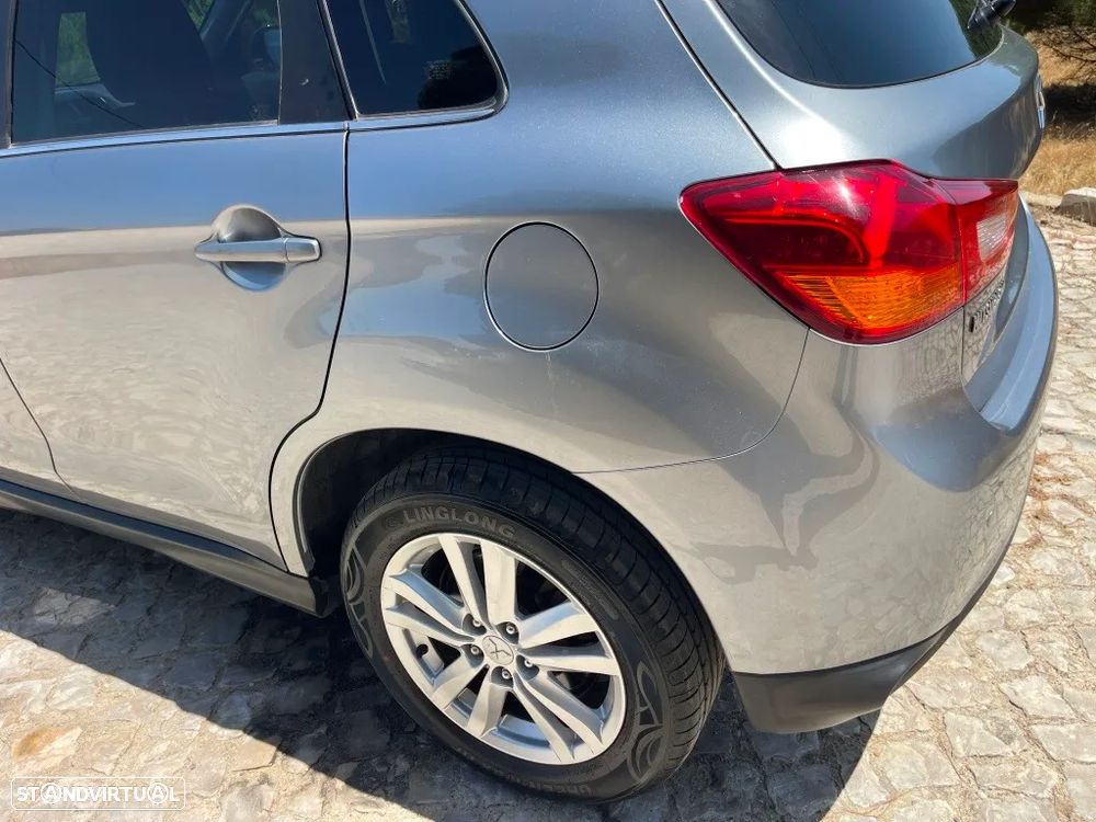 Mitsubishi ASX 1.8 DI-D Intense - 12