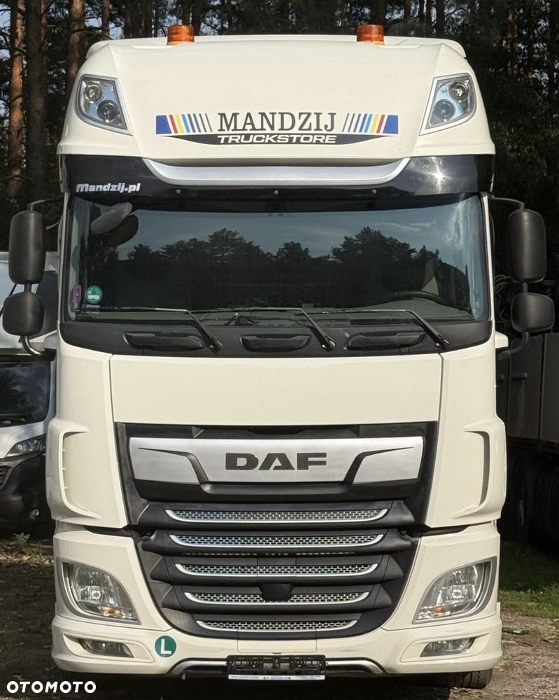 DAF XF480 SUPER SPACE CAB AUTOMAT RETARDER NOWE TACHO!!! 2xALUTANK LODÓWKA WEBASTO SPOJLERY LOW DECK EURO 6 2017 ŁADNY