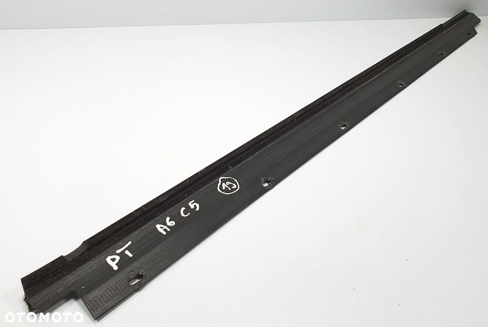 LISTWA ZGARNIAJĄCA PRAWY TYŁ AUDI A6 C5 4B5853764 - 6