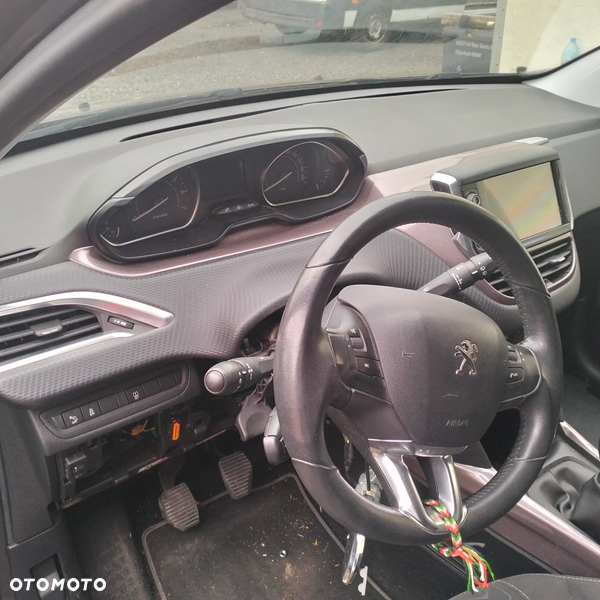 peugeot 208 2008  deska poduszki pasy w orginale