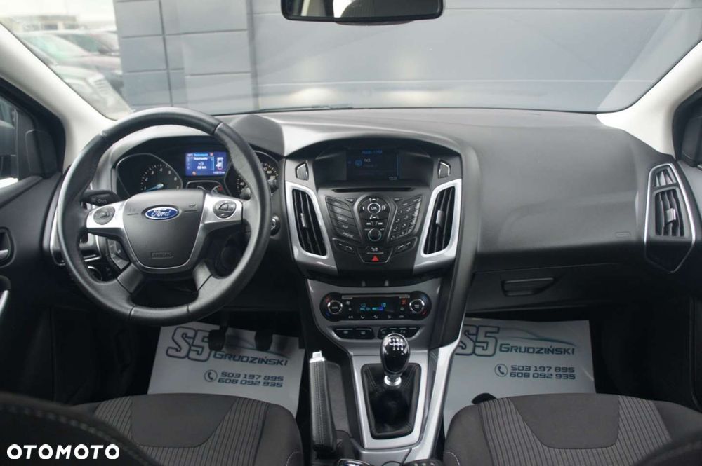 Ford Focus - 8