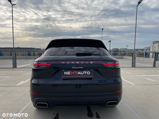 Porsche Cayenne - 9