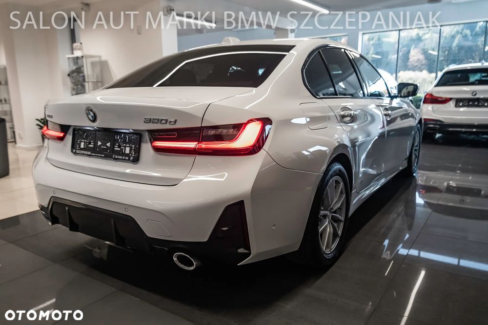 BMW Seria 3 320d xDrive M Sport - 13