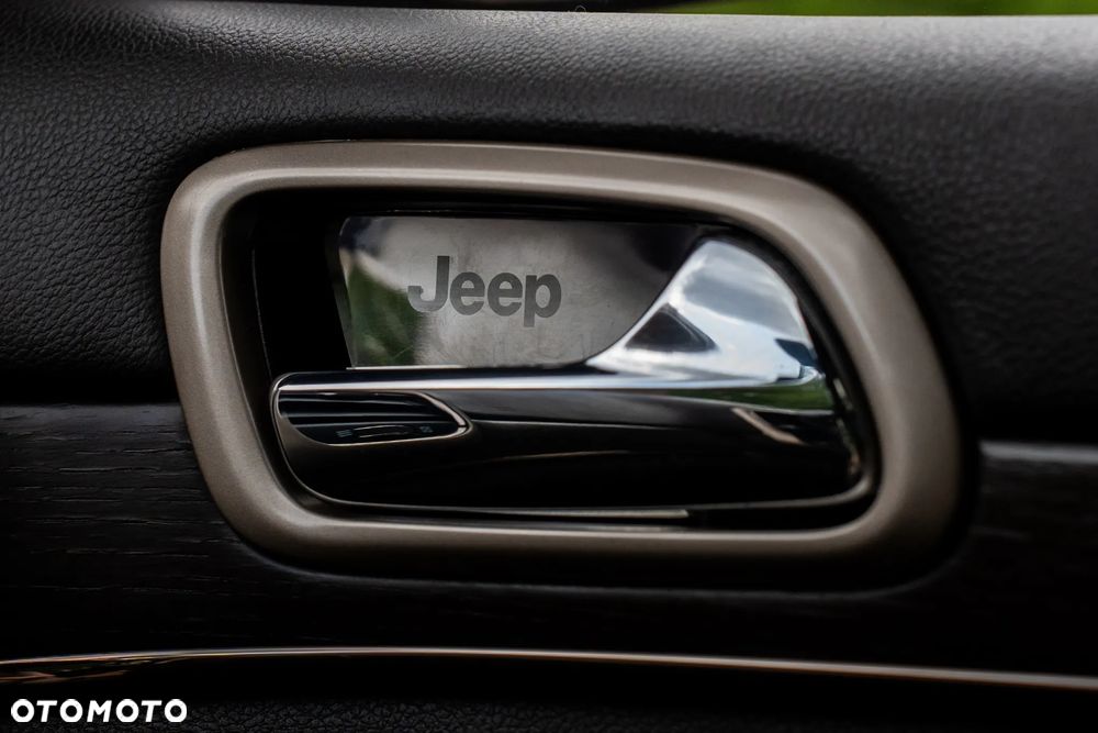 Jeep Grand Cherokee 3.0 CRD Overland Summit - 21