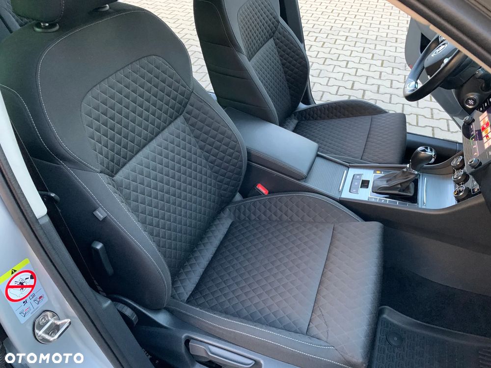 Skoda Superb 2.0 TDI SCR Ambition DSG - 23