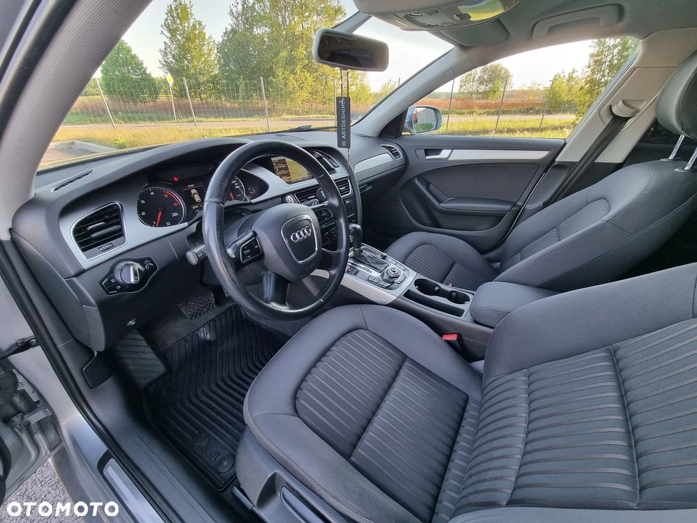 Audi A4 Avant 2.0 TDI Multitronic - 14