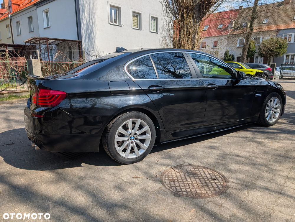 BMW Seria 5 520d xDrive - 8