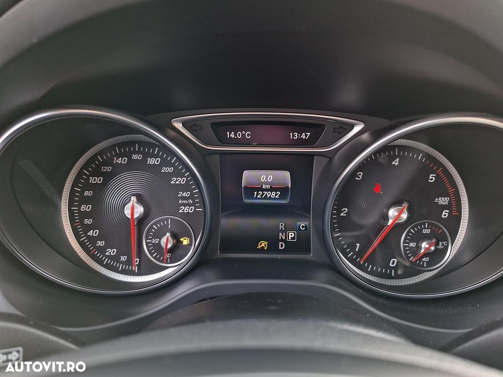 Mercedes-Benz GLA 200 d 4MATIC 7G-DCT Style - 18