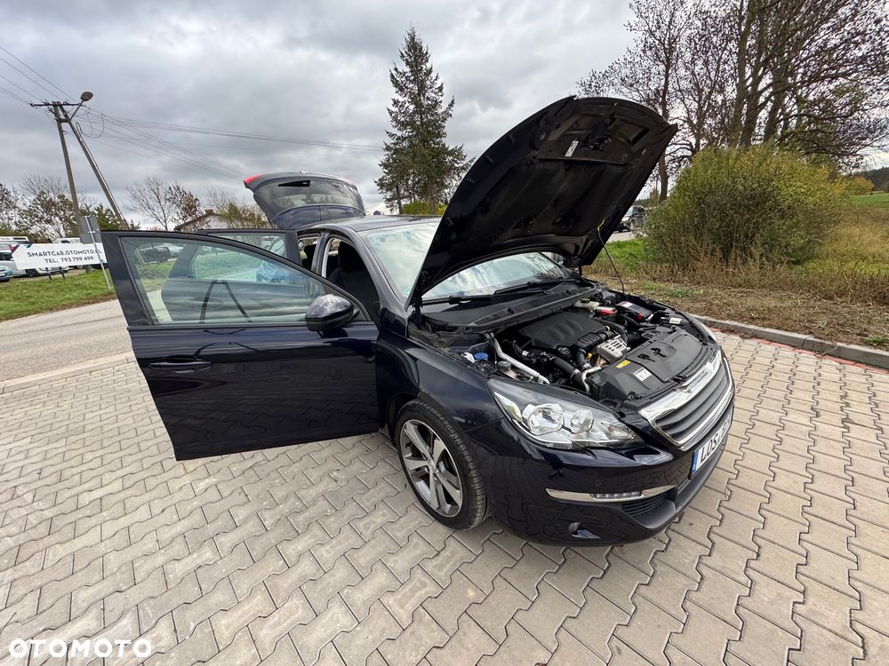 Peugeot 308 SW 1.2 PureTech Allure S&S - 3