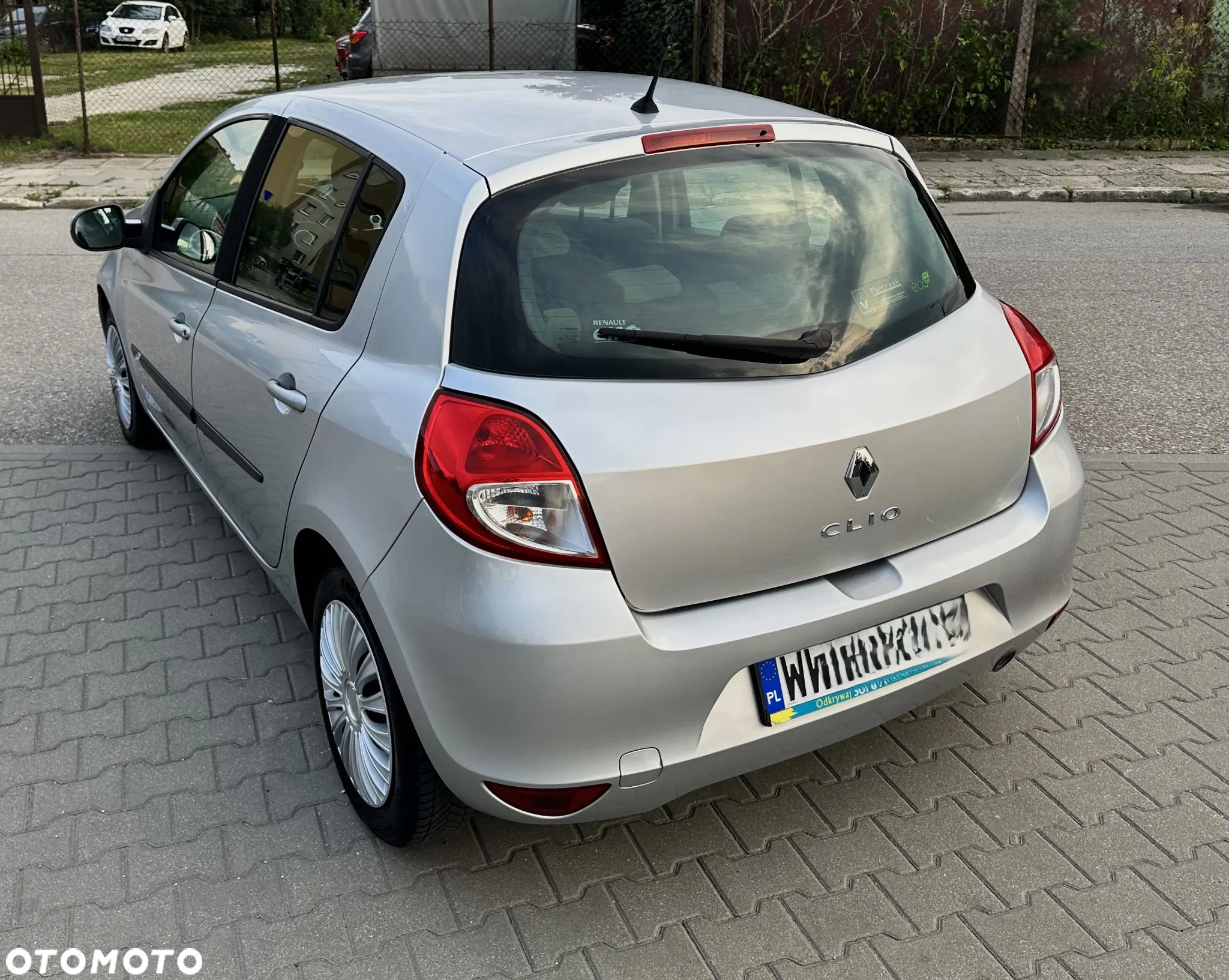 Renault Clio 1.2 16V Alize - 3