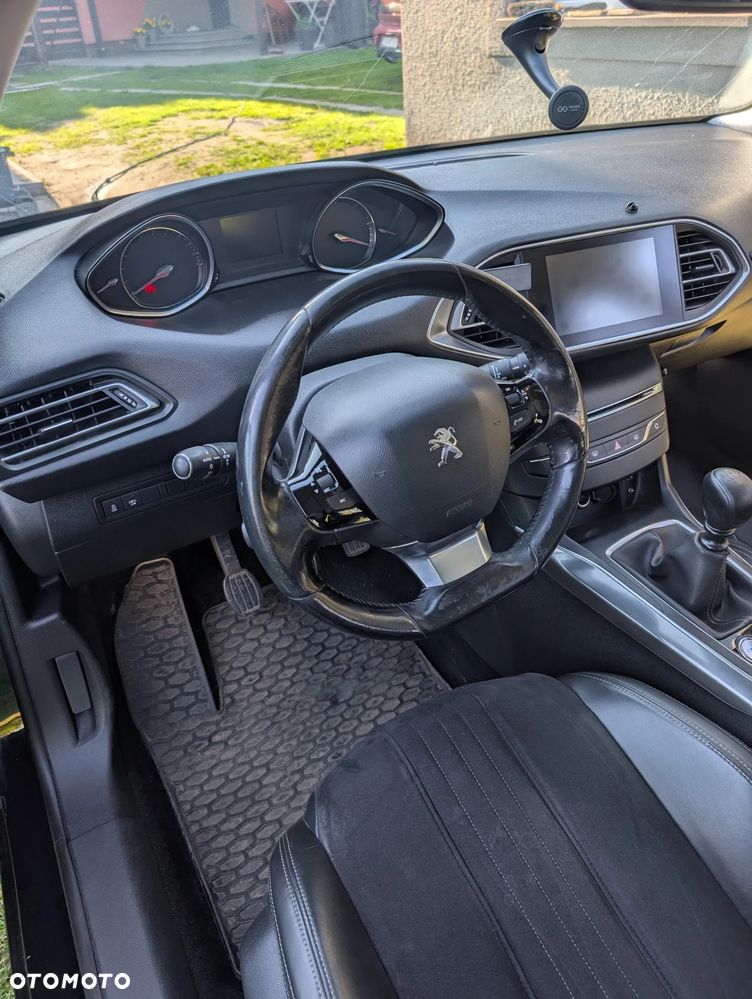 Peugeot 308 1.6 e-HDi Allure S&S - 6