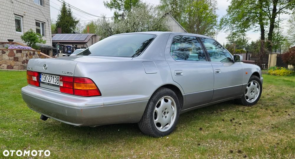Lexus LS Standard - 8