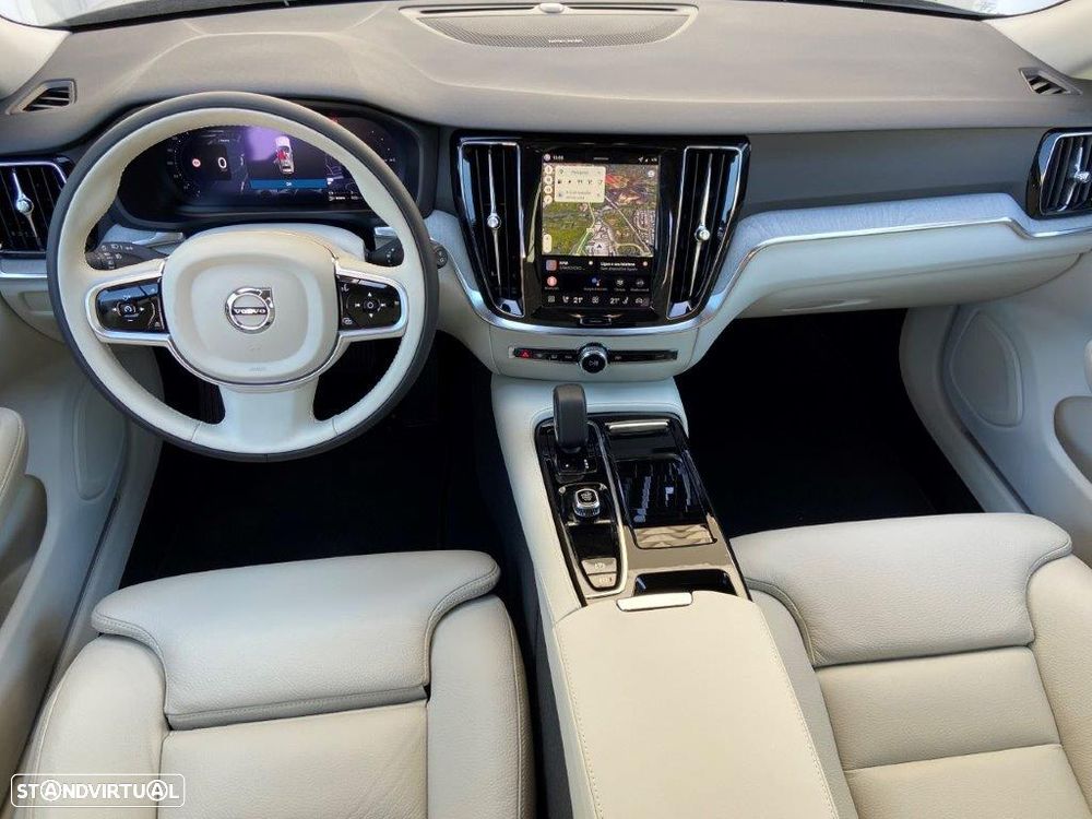 Volvo V60 2.0 T6 AWD TE Plus Bright - 8