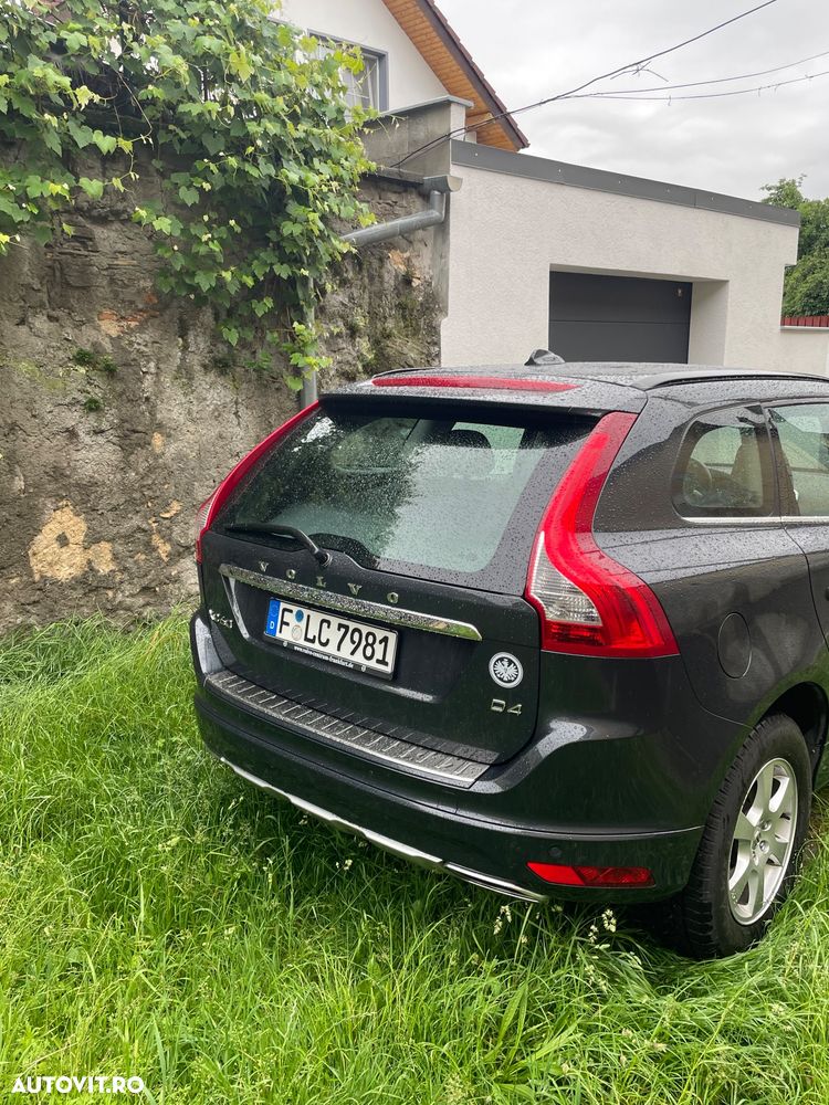 Volvo XC 60 D4 Geartronic Momentum - 10