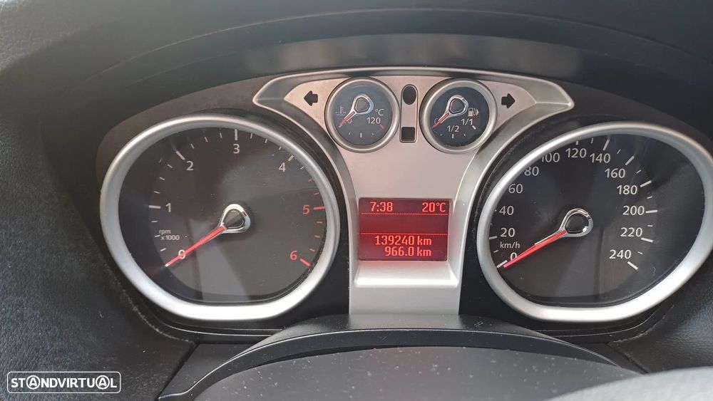 Ford Focus 1.6 TDCi Titanium - 2