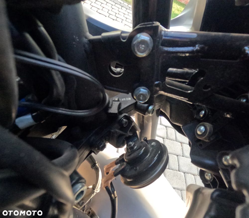 Yamaha R3 - 12