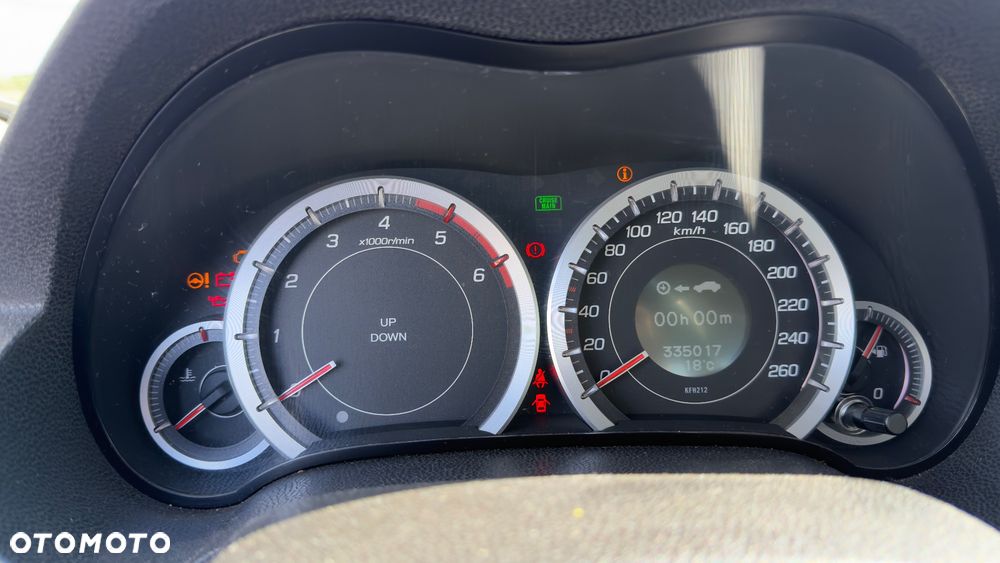 Honda Accord 2.2d Type S - 9