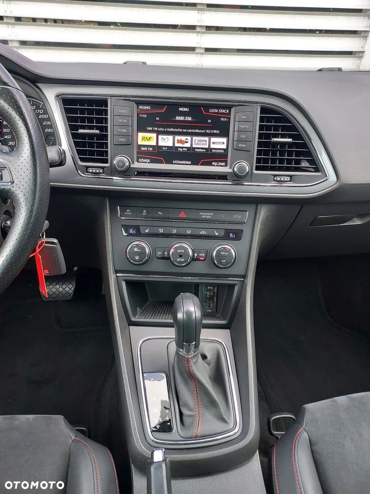 Seat Leon 1.8 TSI Start&Stop DSG FR - 32