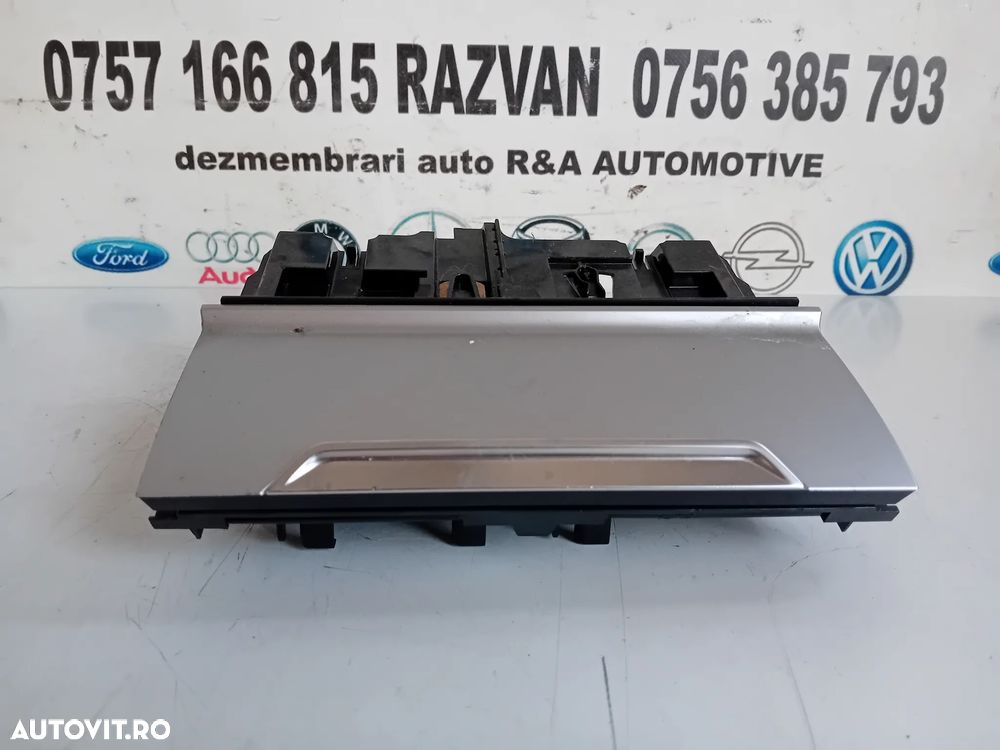 Modul Incarcare Wirelles Scrumiera Vw Passat B8 AN 2014-2020 Cod 3G1863071A Motor DFG Cutie UAX - 6