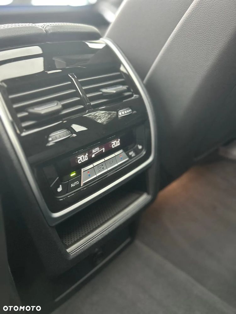 BMW X5 xDrive45e - 19