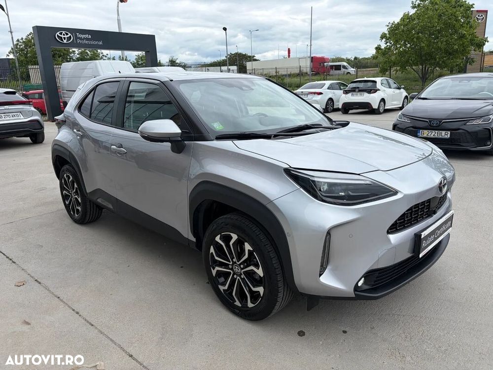 Toyota Yaris Cross 1.5 VVT-i HSD 4x4 Exclusive Elegant - 9