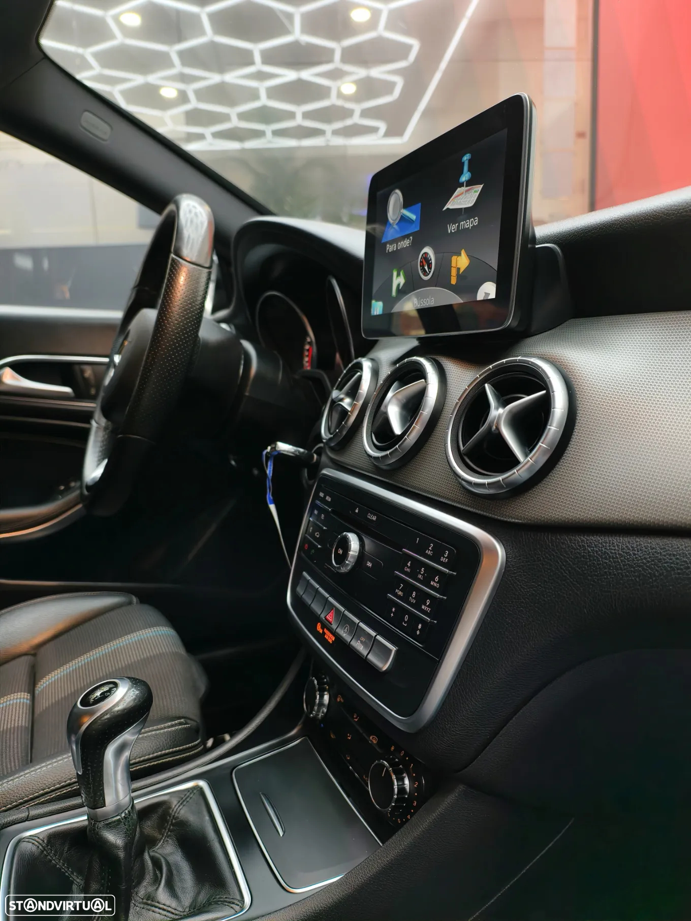 Mercedes-Benz CLA 180 d Shooting Brake AMG Line - 31