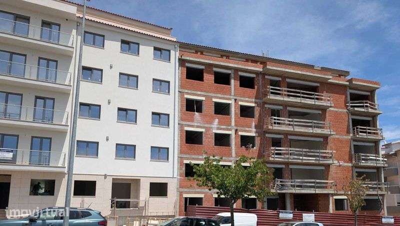 Apartamentos T3 Novos em fase Construção e finalização – Bragança - Grande imagem: 2/11