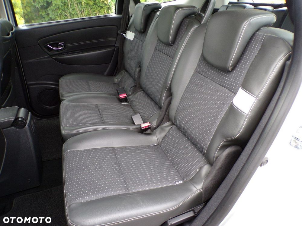 Renault Grand Scenic - 30