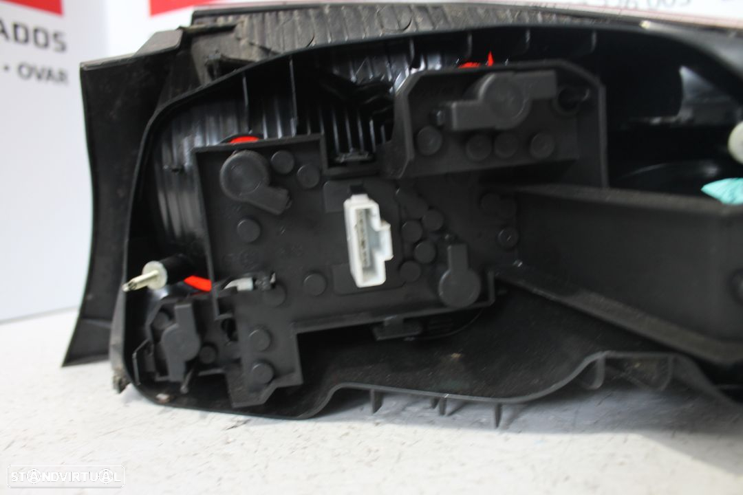 Farolim Peugeot 407 - 3