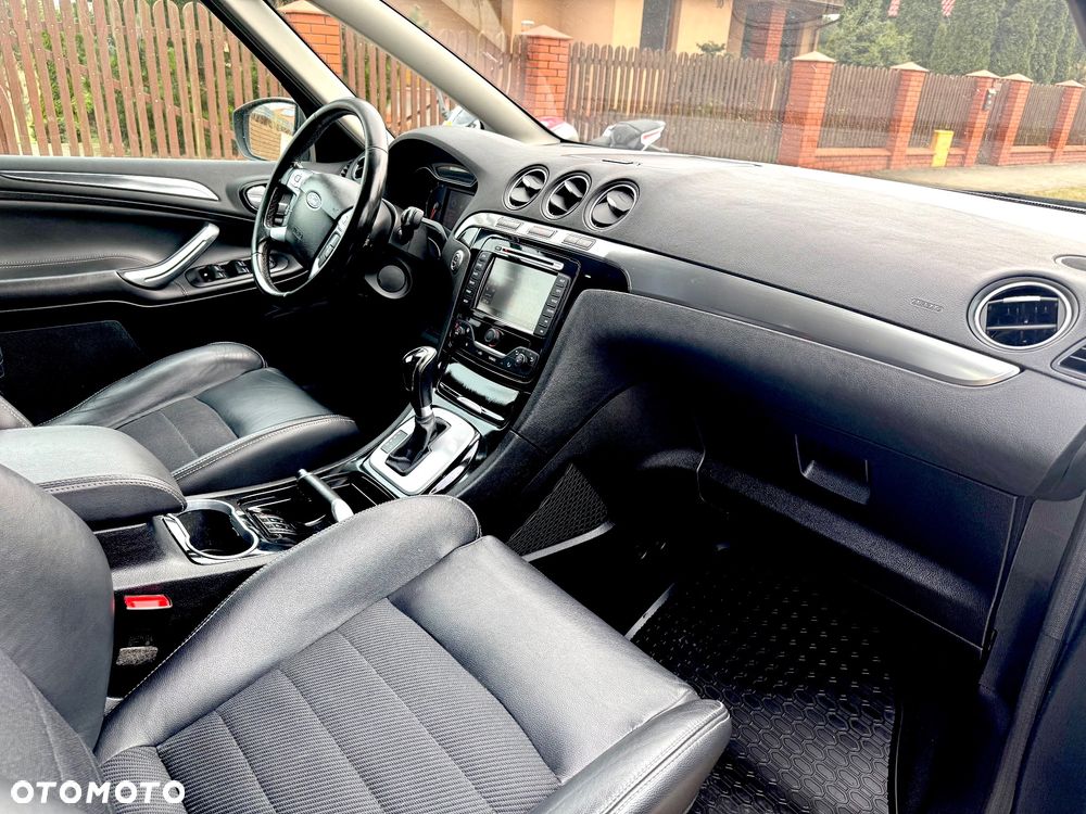 Ford S-Max - 18