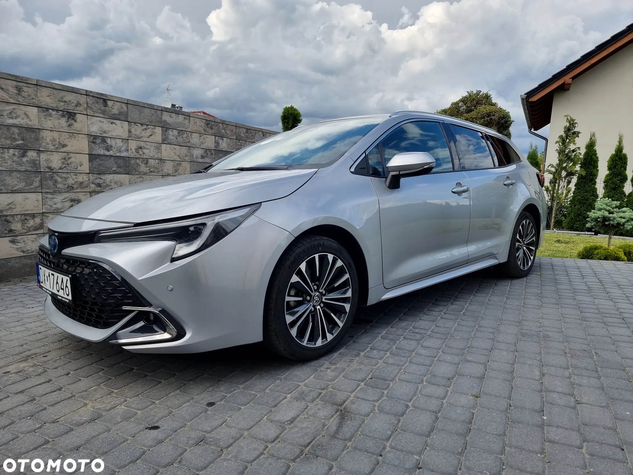 Toyota Corolla 1.8 Hybrid Touring Sports Team Deutschland - 13